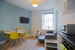 Cosy & Central Broughton 2BR Apt near City Centre
